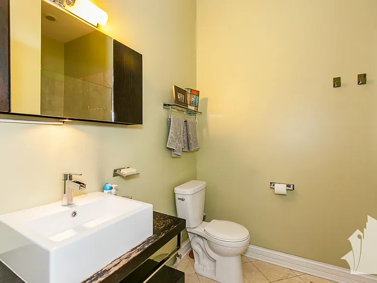 1357 W Grand Ave #4 — Photo 12