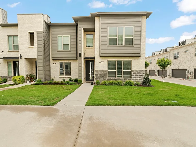 607 Arapaho Dr — Photo 1