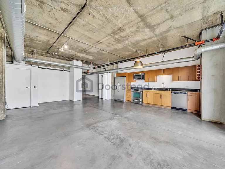 510 S Hewitt St #316 — Photo 4