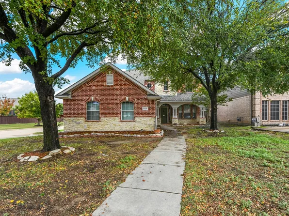 5028 Coral Creek Dr, Fort Worth, TX 76135
