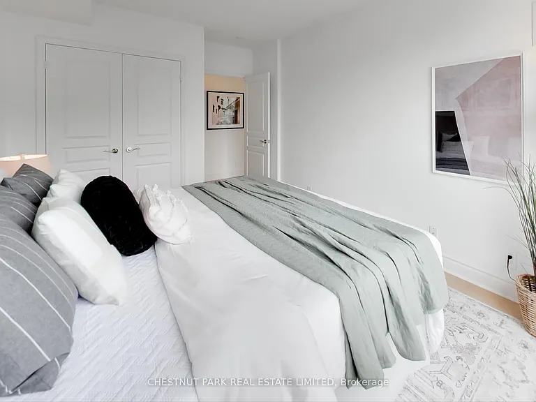 10 Delisle Ave #414 — Photo 15