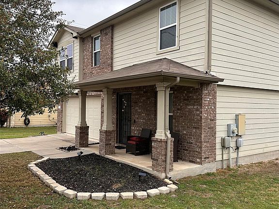 2nd image of 207 Liard River Rd