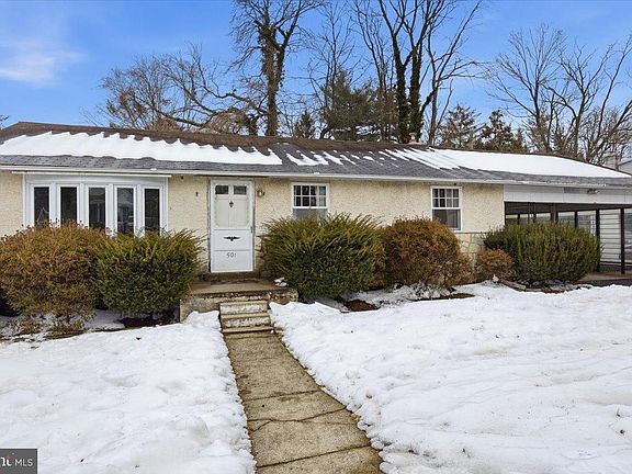 3rd image of 501 Windover Rd