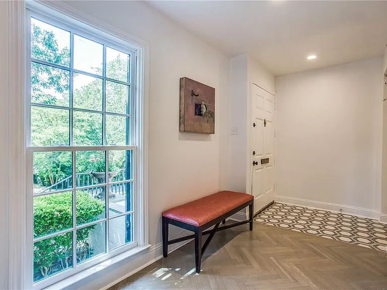 4804 Alan Dale Ln — Photo 3