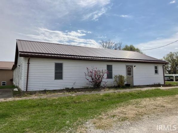 505 E 3rd St, Bicknell, IN 47512