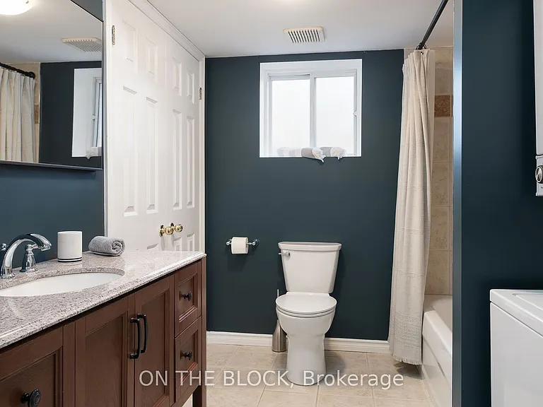 215 Main St N #REAR — Photo 6