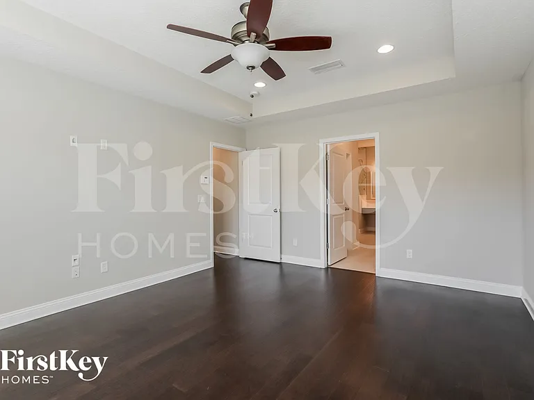 746 Sycamore Way — Photo 9