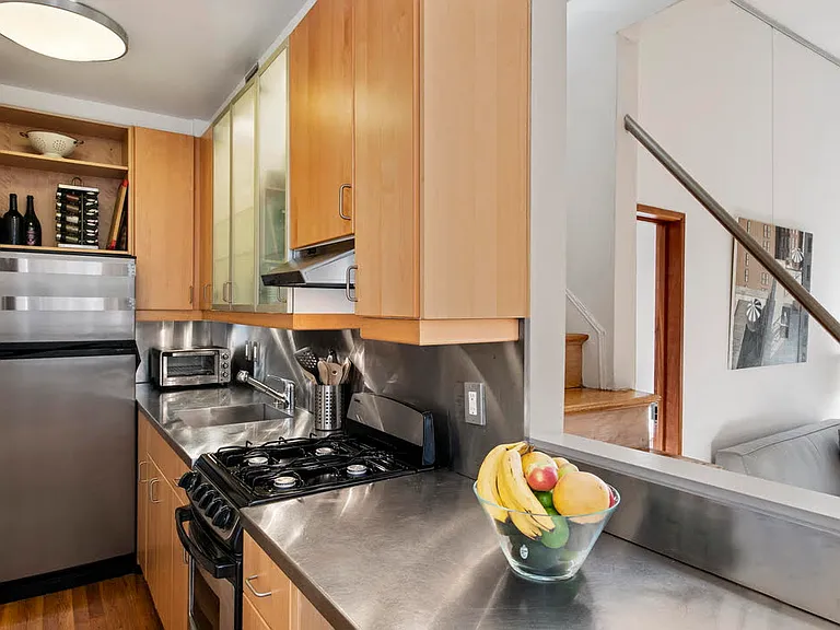 53 W 76th St #9 — Photo 8