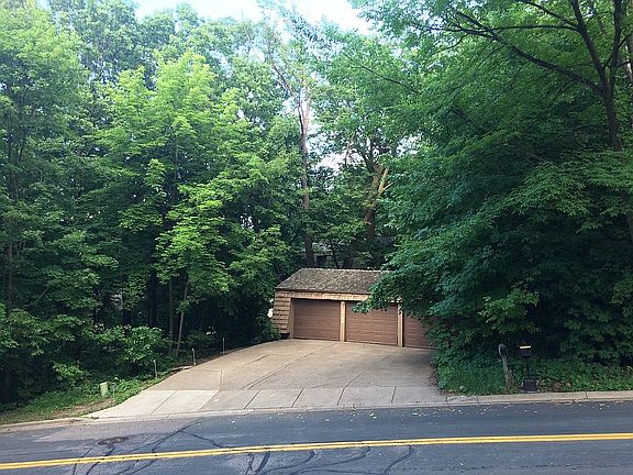 Street view of garage