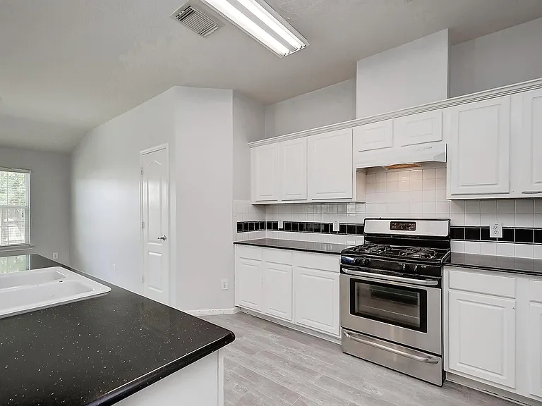 5506 Gable Meadows Dr — Photo 9