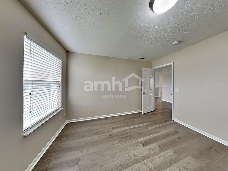 10825 Spring Green Dr — Photo 15