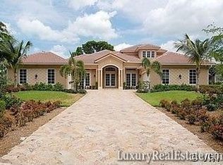 625 Yucca Rd, Naples, FL 34102