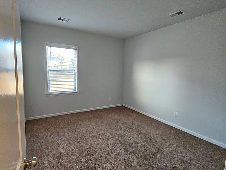 1921 Zonny Moss Dr — Photo 12