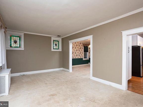 3rd image of 109 S Symington Ave