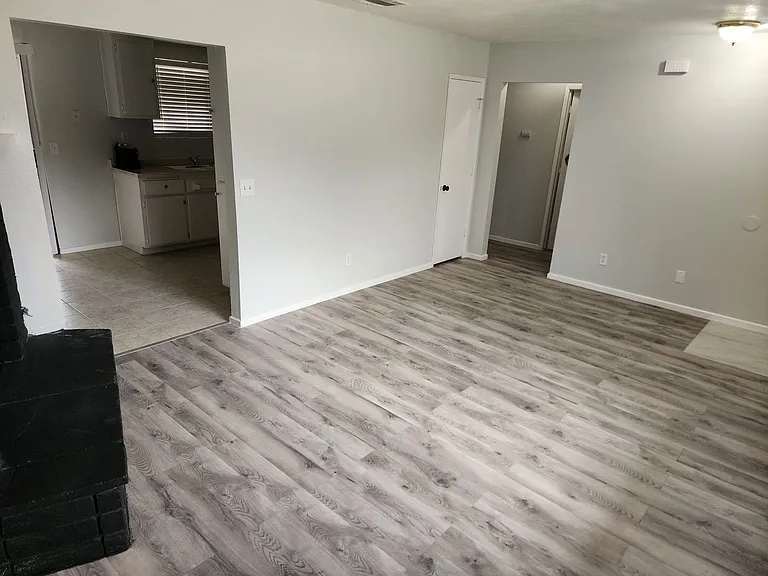 15833 Serrano Rd — Photo 5