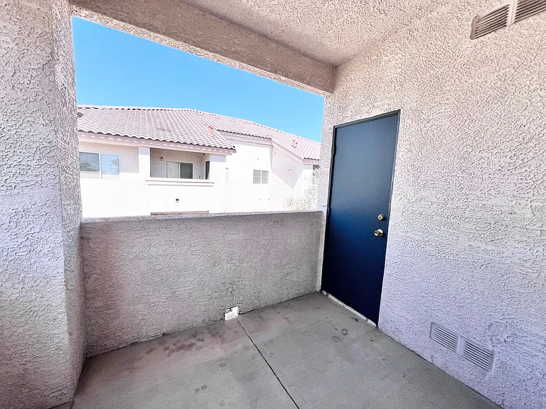 2121 Echo Bay St #204 — Photo 21