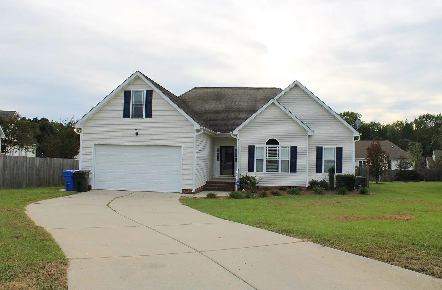 3705 Warwick Place — Photo 1