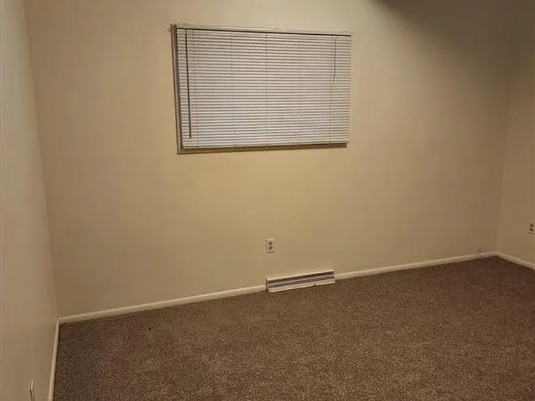 2024 Green Terrace Dr — Photo 5