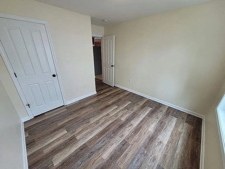 238 Ash St #1 — Photo 11
