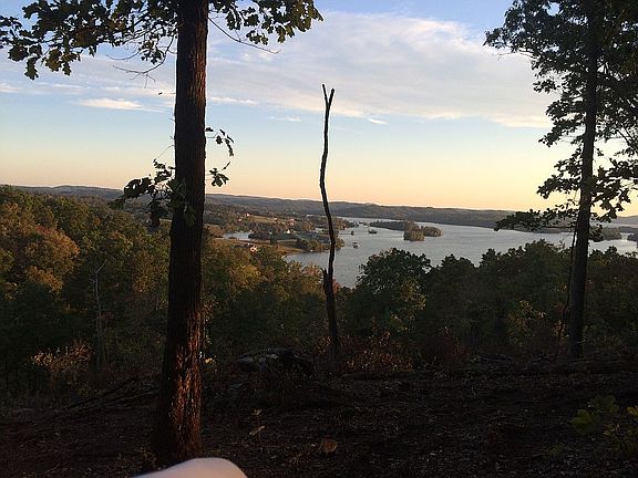 4th image of 563 Grande Vista Dr