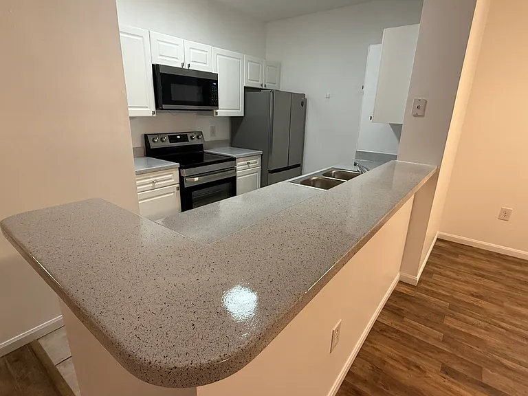 729 Celebration Ave #729 — Photo 4