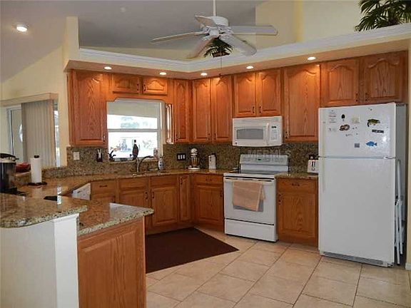 4th image of 3932 Warrior Ave