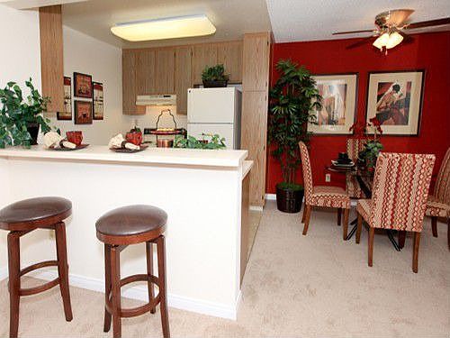 2nd image of 8523 Paradise Valley Rd APT 235