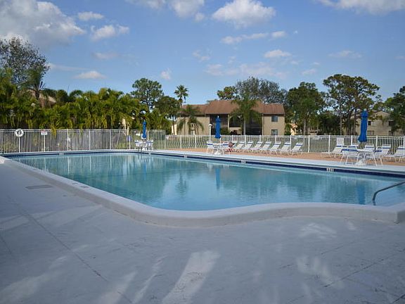5th image of 540 Shady Pine Way APT D