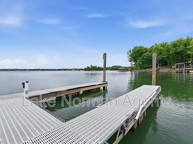 505 Stonemarker Rd — Photo 49