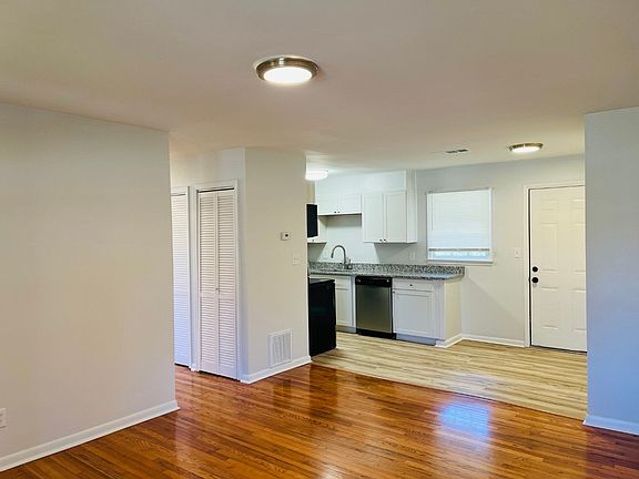 4th image of 6127 E Fayetteville Dr #6129