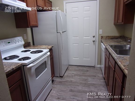5th image of 2512 N Forgeus Ave