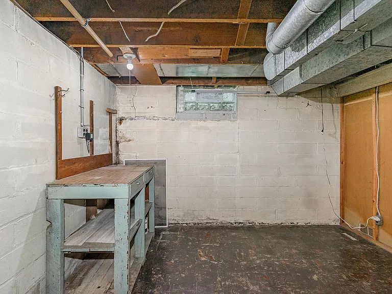 1270 Hubbard Ave — Photo 15