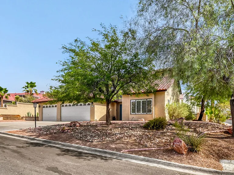 912 Portulaca Ct — Photo 3