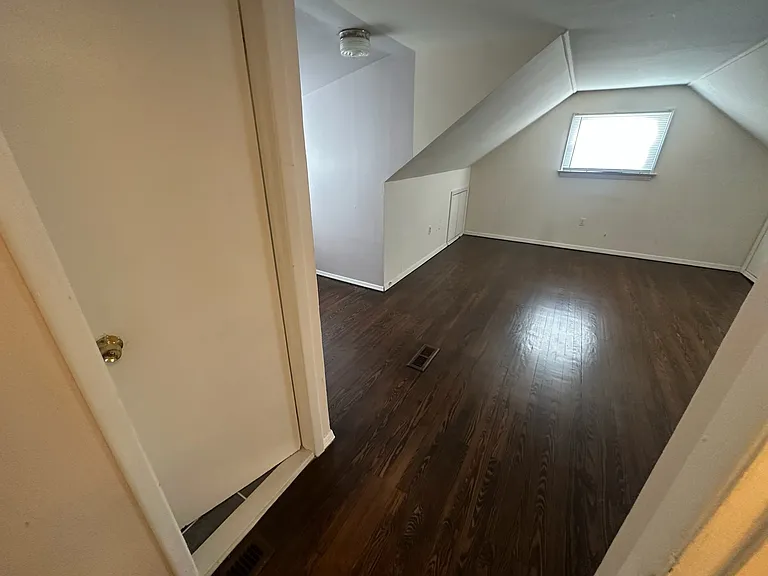 11 Kiva St — Photo 6