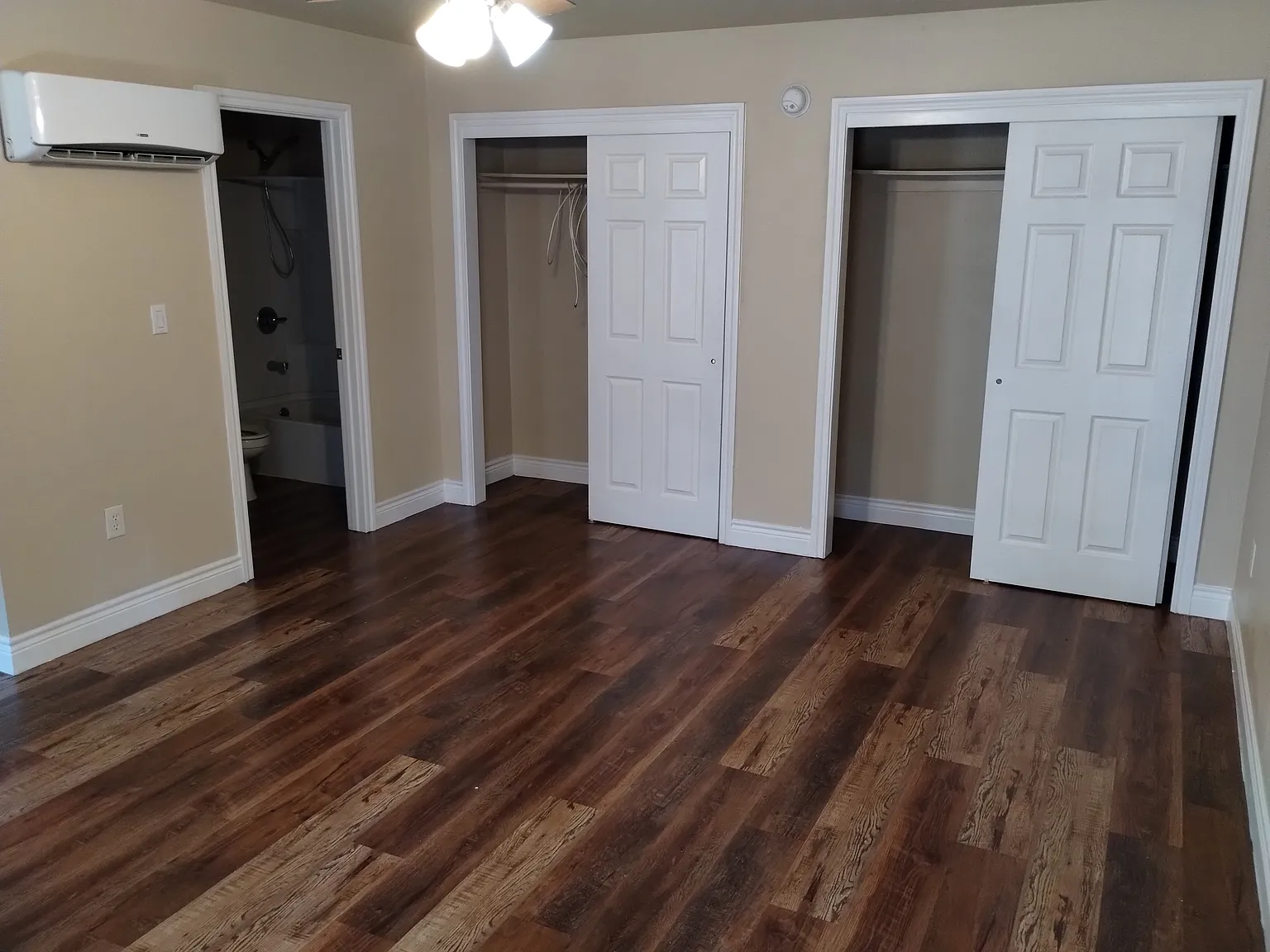 Studio, 380 sqft, $899 — Photo 3