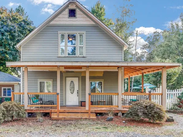 2320 26th Ave APT 303, Forest Grove, OR 97116