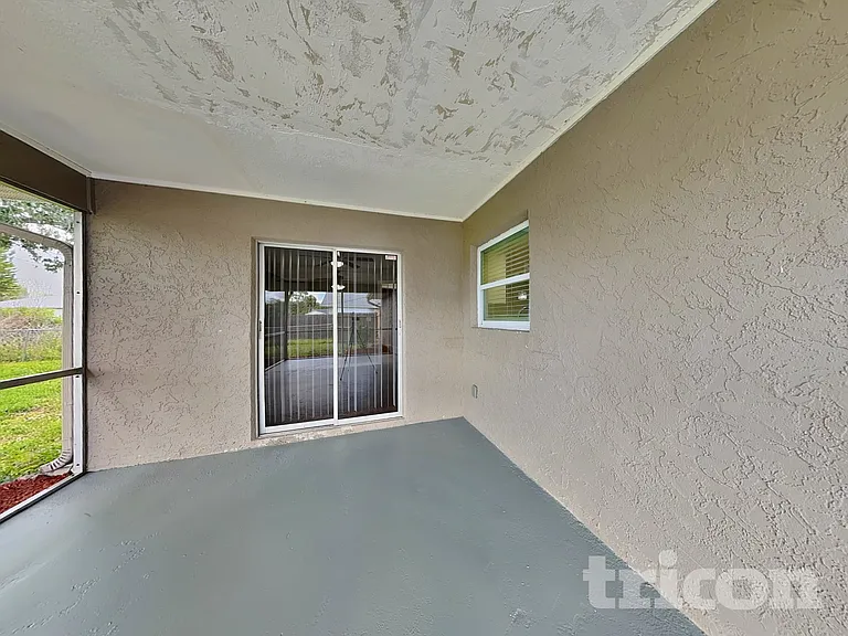 20336 Peachland Blvd — Photo 14