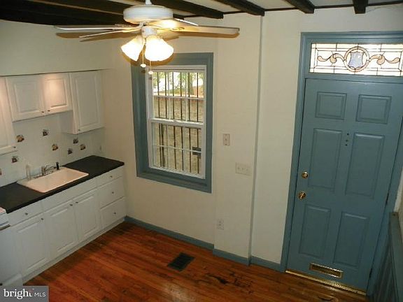 2nd image of 205 Federal St Rear 1
