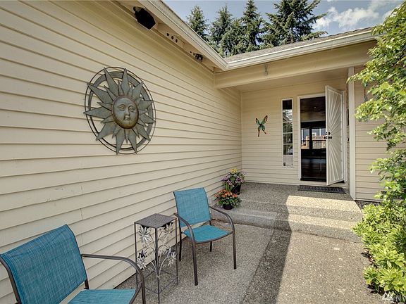 2nd image of 12907 85th Ave NE