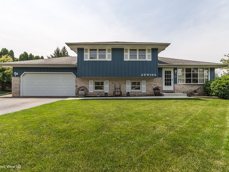 Welcome to 29W165 Barnes!
