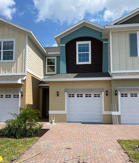 1st image of 34175 Rogallo Ln