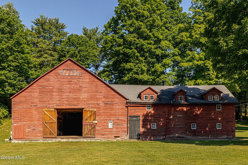 2nd image of 88 Mac Brown Road