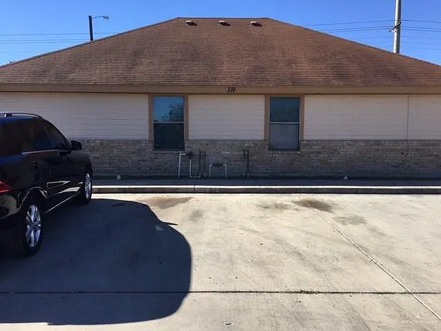 1 bed, 1.0 bath, 500 sqft, $595 — Photo 2
