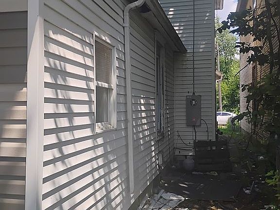 5th image of 27 N Harbine Ave