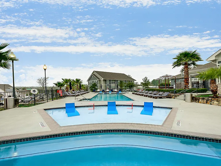 The Encore at Sam Houston - Student Living Priced Per Room — Photo 15