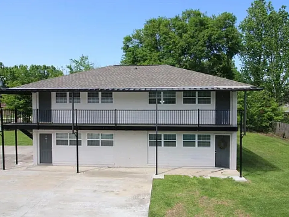 2012 S Ringer Ave #4