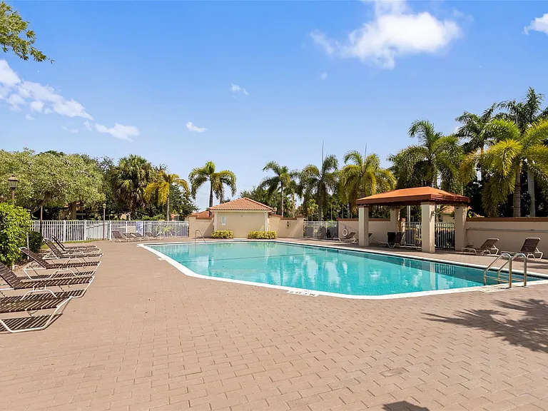 15250 SW 49th Ct — Photo 50