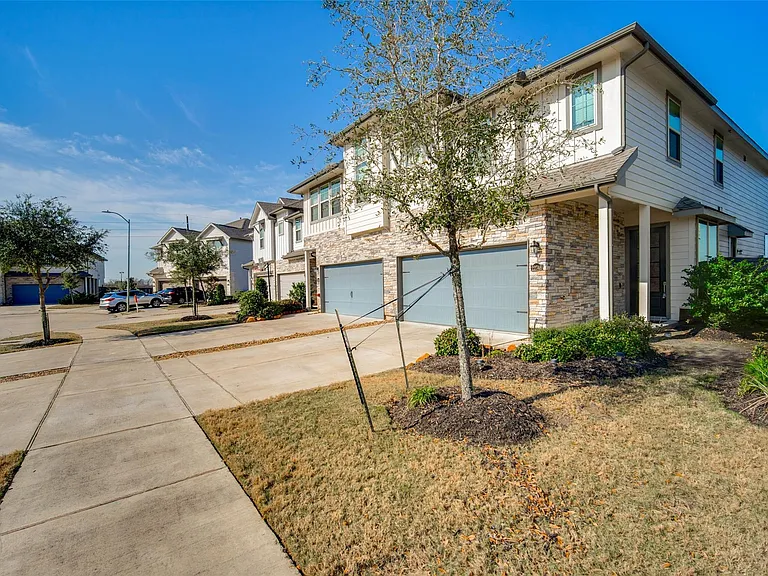 22746 Sutherland Bend Ln — Photo 3