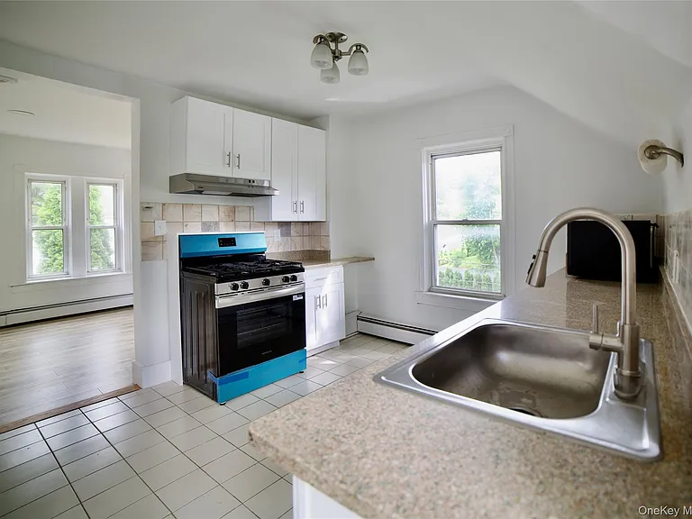 35 S Lawn Ave #3 — Photo 3