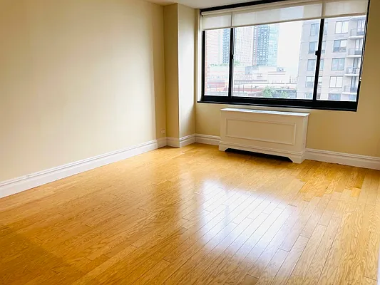 Rented by Battery Park Realty | media 23